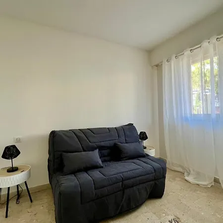 Pleasant 1-bedroom Close To The Seaside *