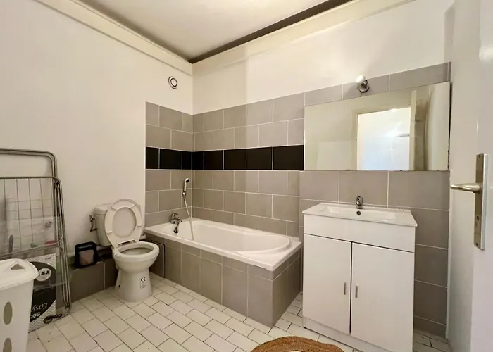 T2 Proche Du Bord De Appartement